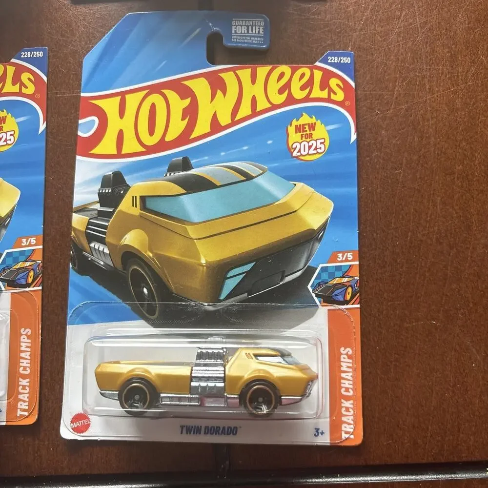New Hot Wheels 2025 Twin Dorado Chrome Engine lot of 4 Track Champs 228/250